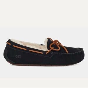 Ugg Dakota Slipper Women’s size 7